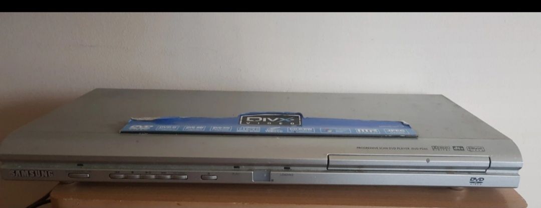 DVD samsung srebrne