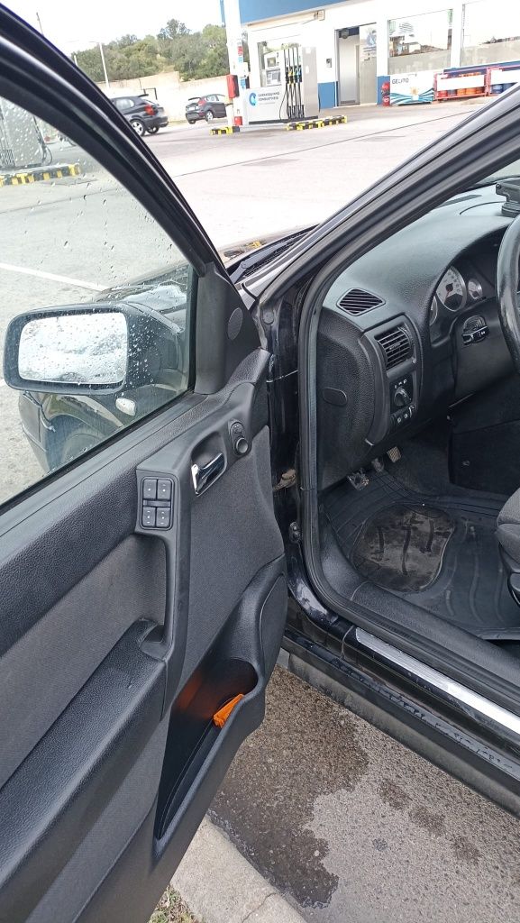 Vendo Opel astra Caravan muito econômica e conservada