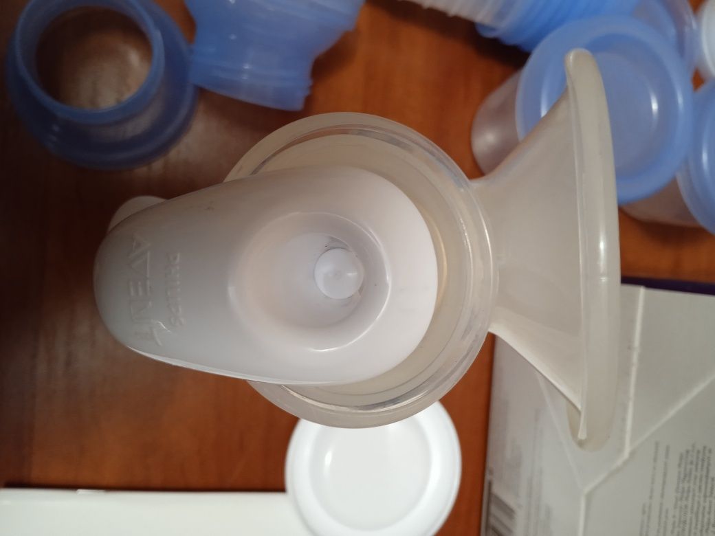 Молокоотсос Avent Philips