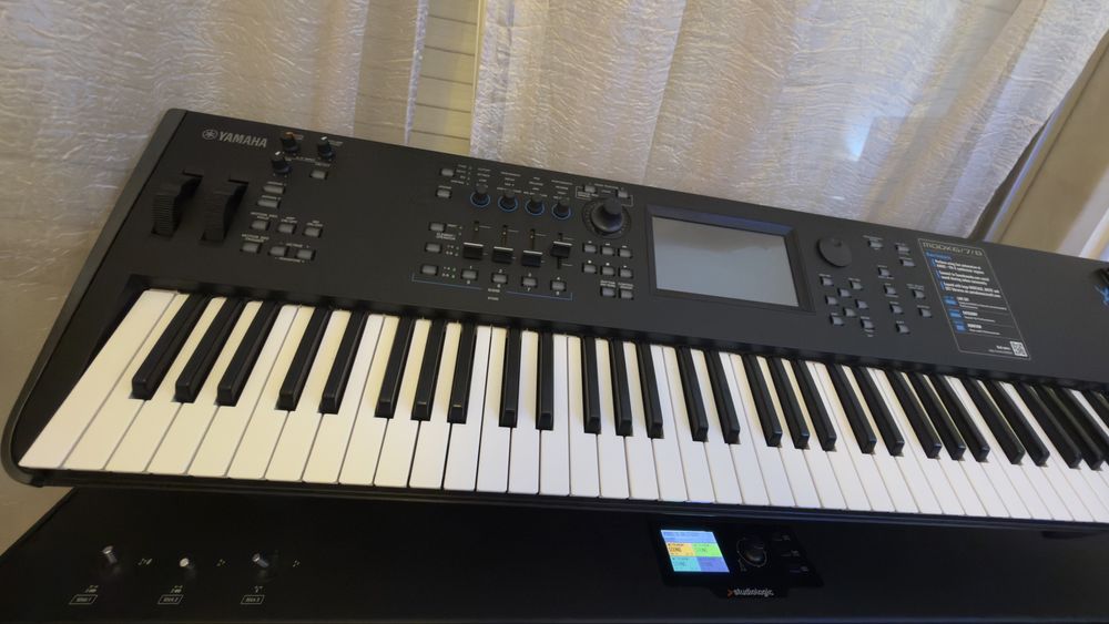 Yamaha modx 7 como novo