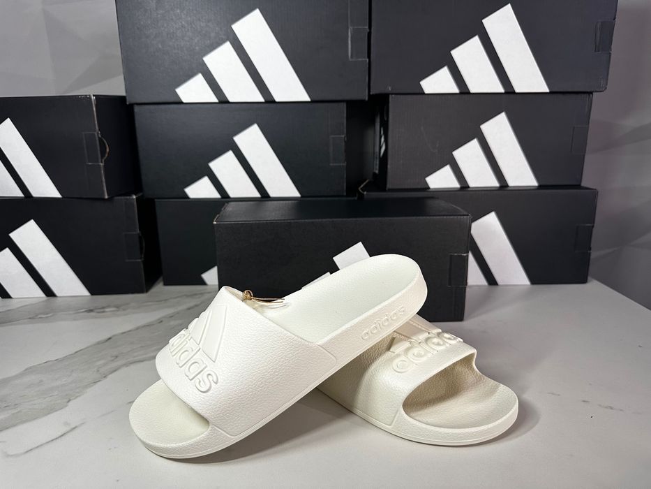 Жіночі шльопки adidas 39p оригінал