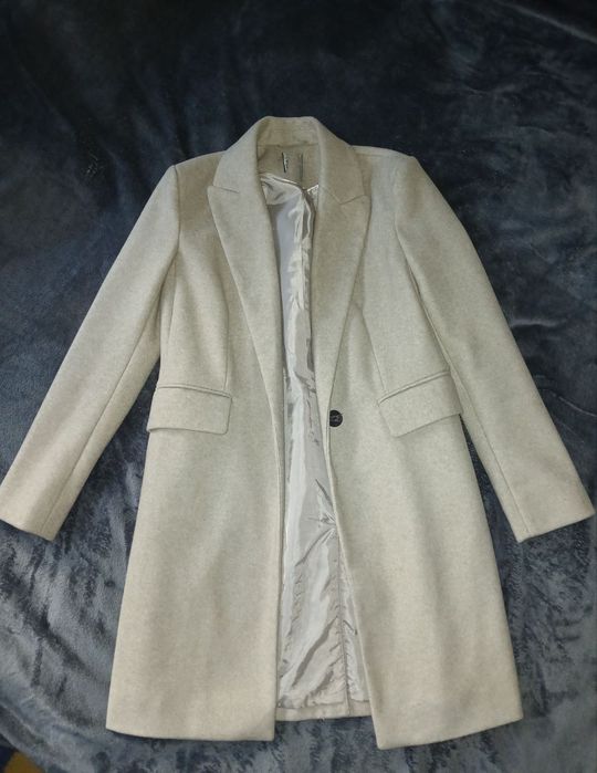 Пальто молочне бежеве Primark!