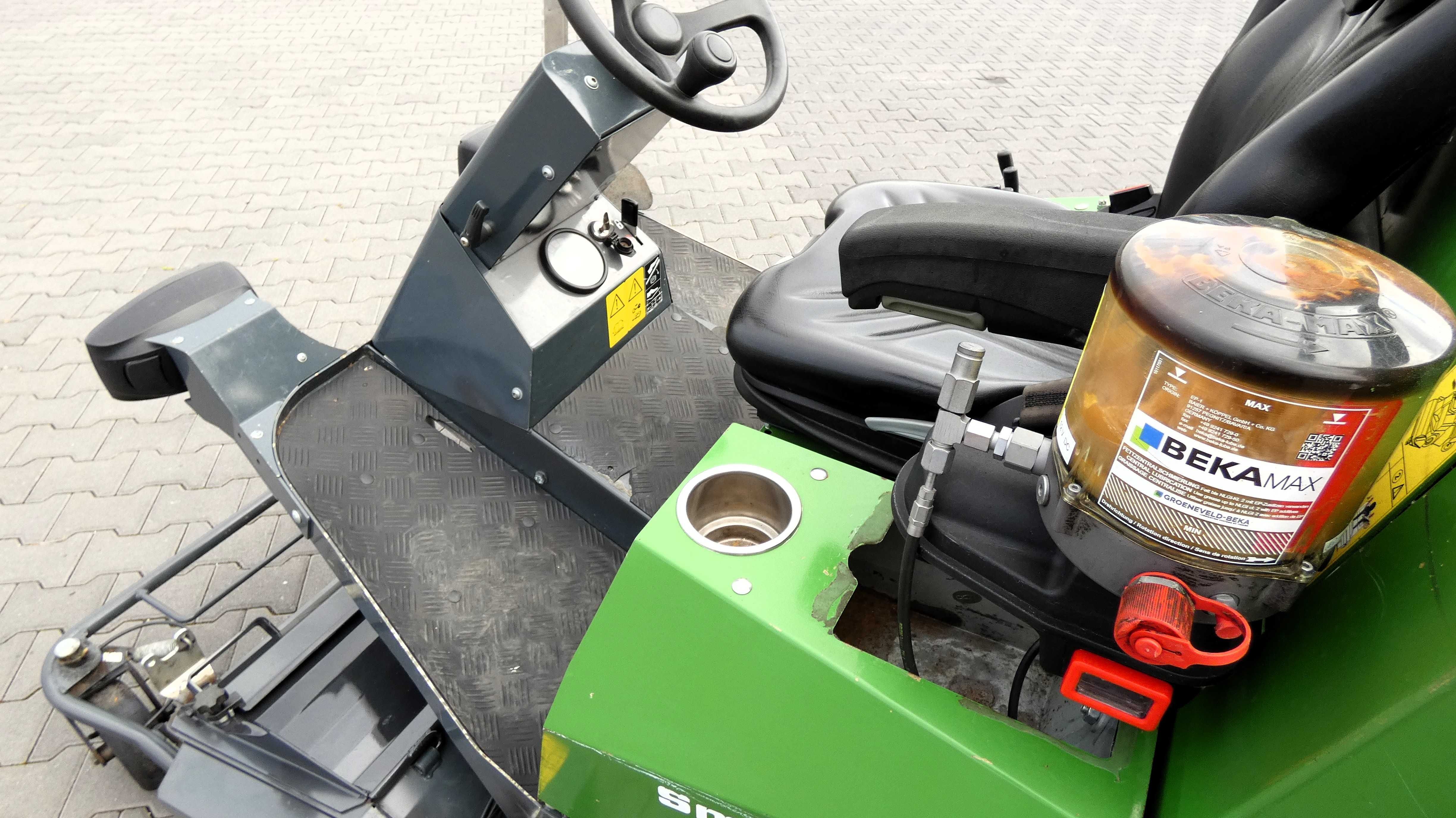 Traktor kosiarka Amazone Profihopper 1250 4WDi 2022r (110701.5)  Baras