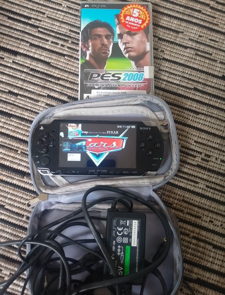 PSP com jogos e bolso