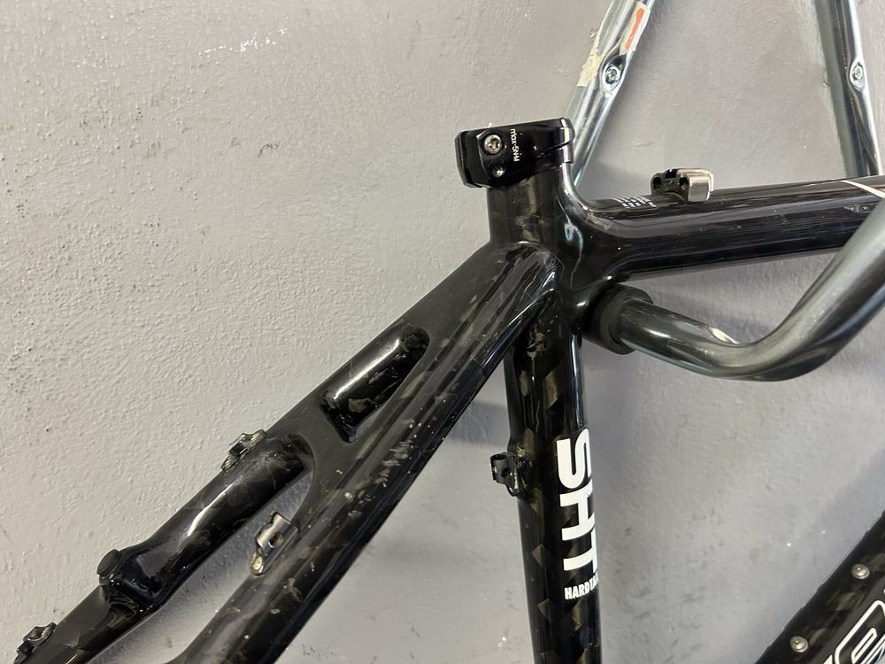 Rama carbon serious 26 cali