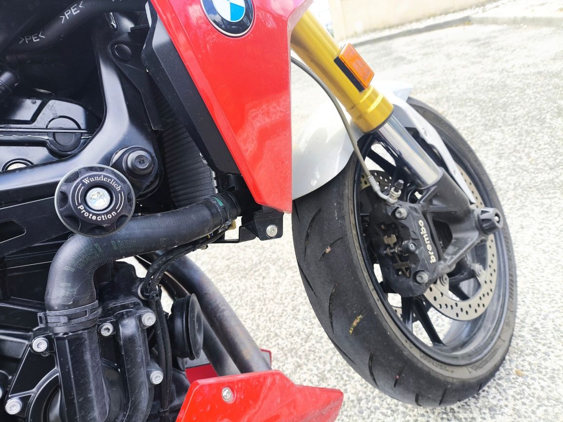 BMW F900R   2021