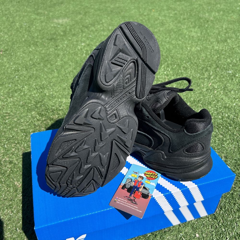 Дитячі кросівки Adidas Yung-1 retropy ozweego falcon ozelle oztral zx