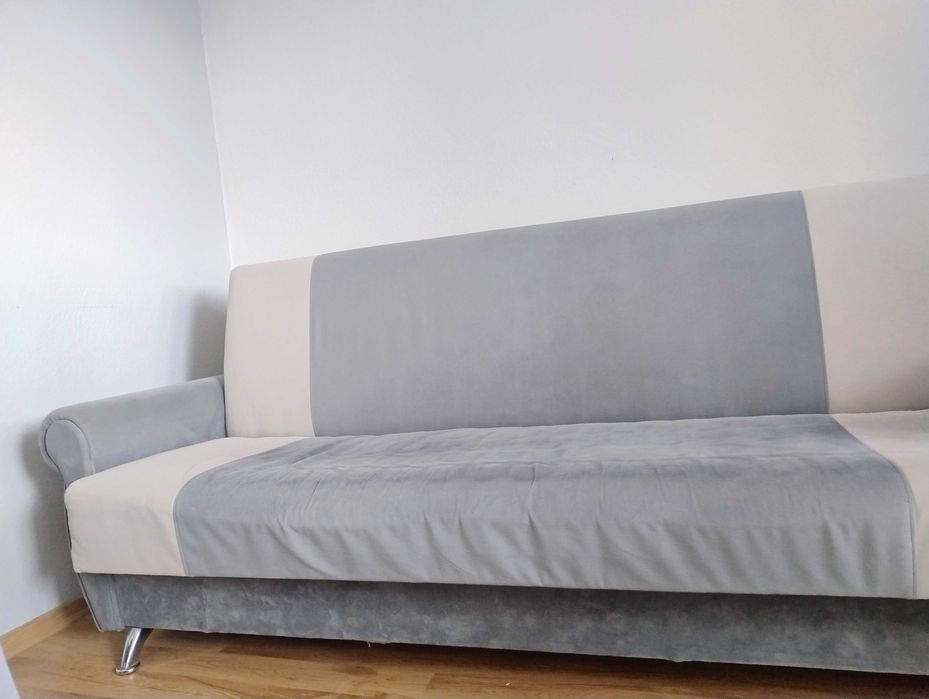 Kanapa kolory szarości