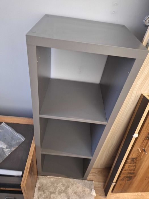 Regał szary (podobny do ikea)