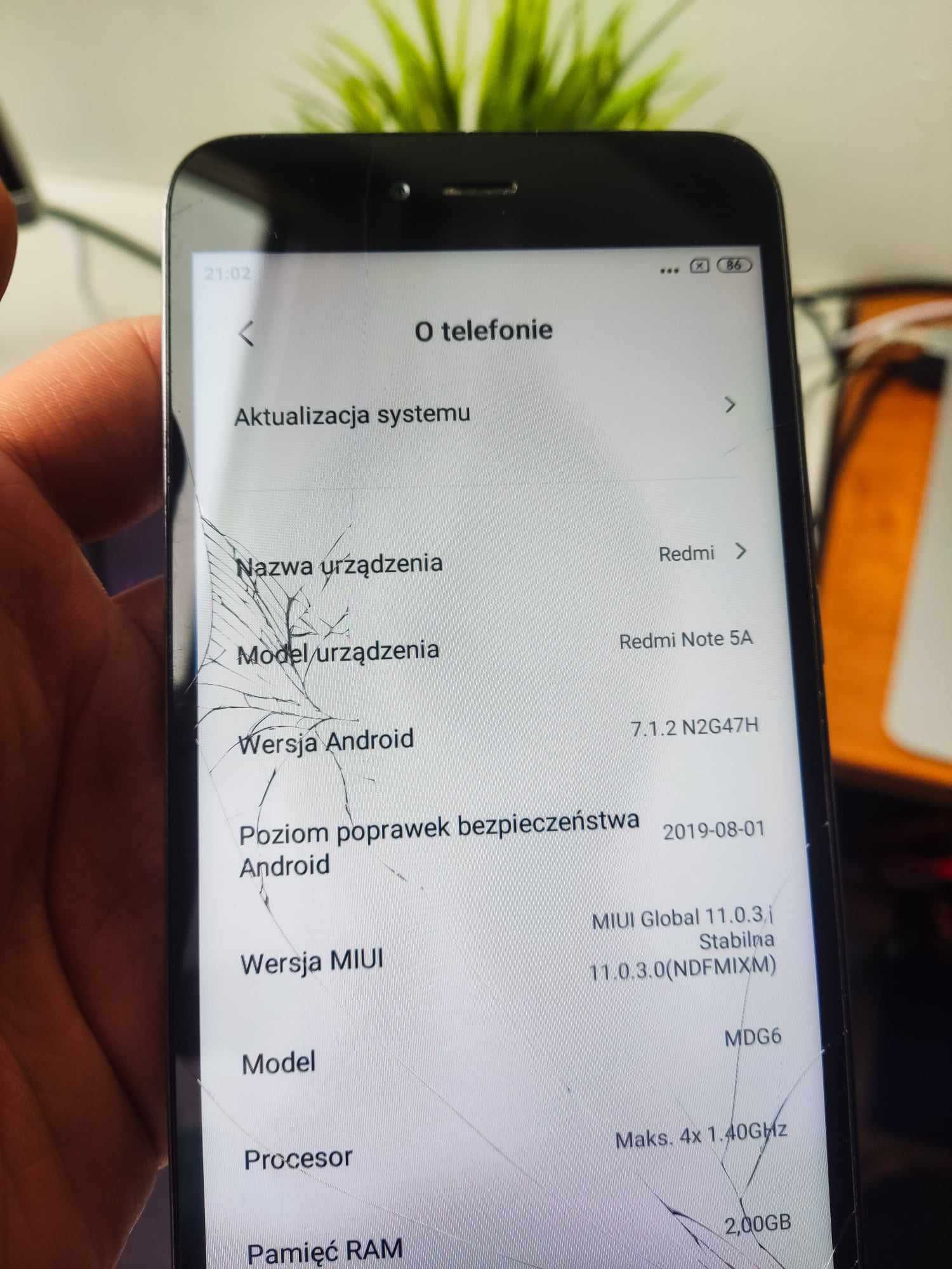 Smartfon XIaomi Redmi Note 5A zbita szybka