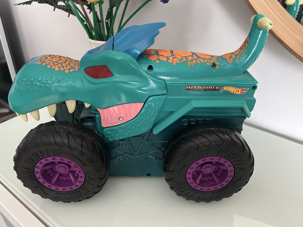 Pożeracz monster truck