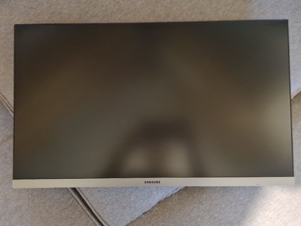 Sprzedam monitory Samsung 24" SR35 – 4 sztuki lub pojedynczo