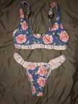 Biquini floral Cantê