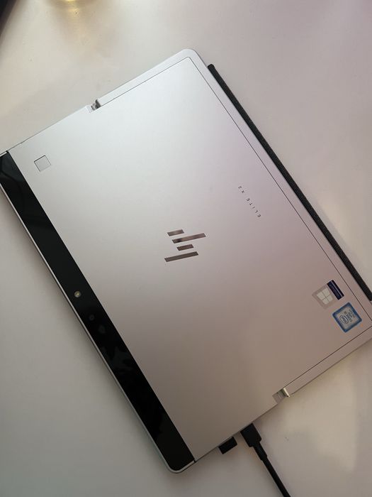 Ноутбук-планшет HP Elite x2