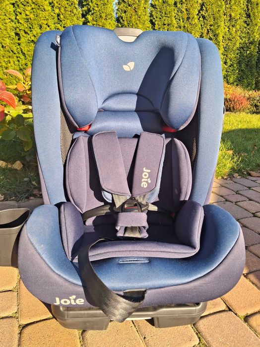 Fotelik samochodowy Joie Bold R 9-36kg