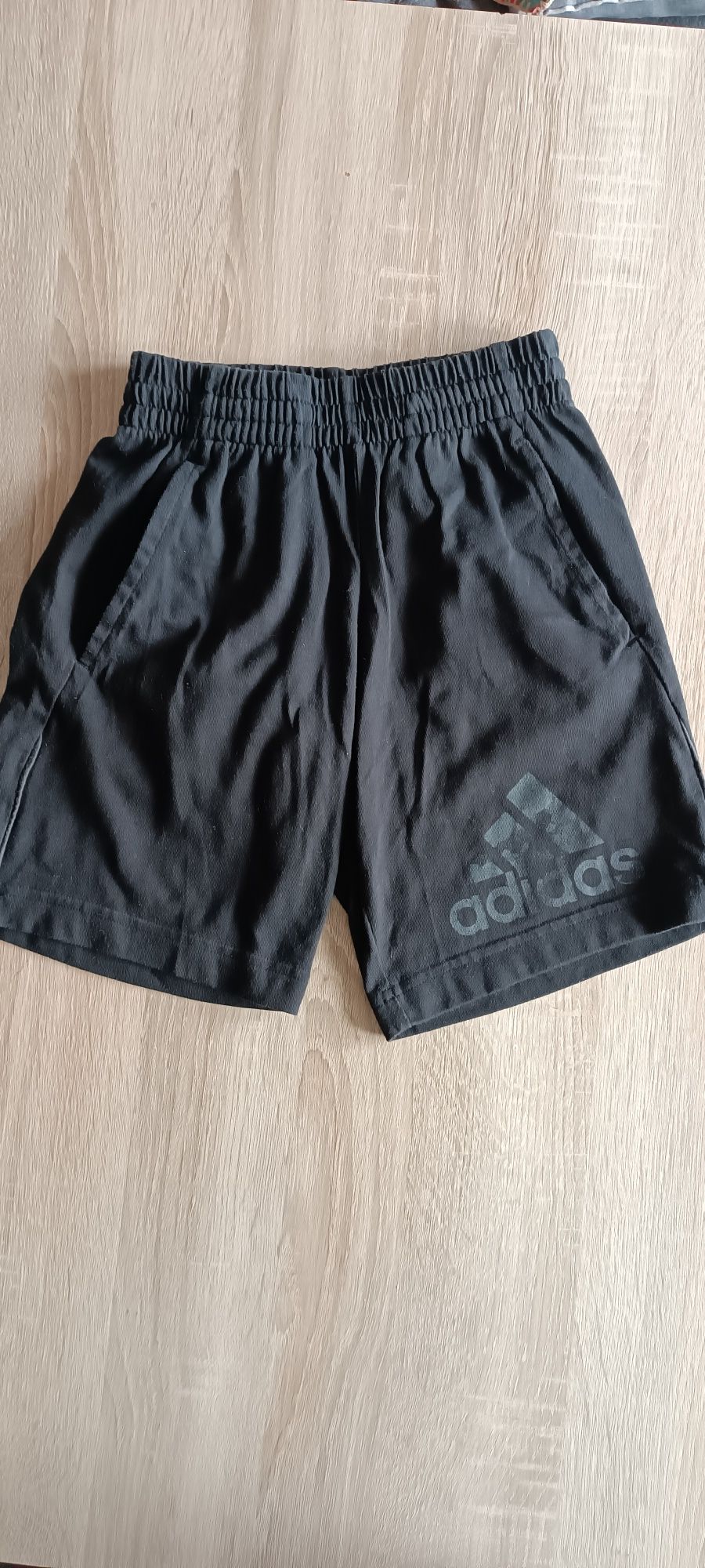 Spodenki chłopięce adidas rozm.128