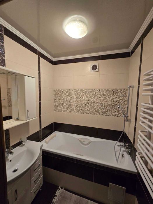 Продаж 2 кім квартири, 70 кв.м., з ремонтом і меблями/Постанова