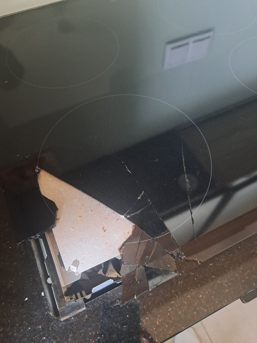 Płyta indukcyjna Electrolux LIR60433 uszkodzona