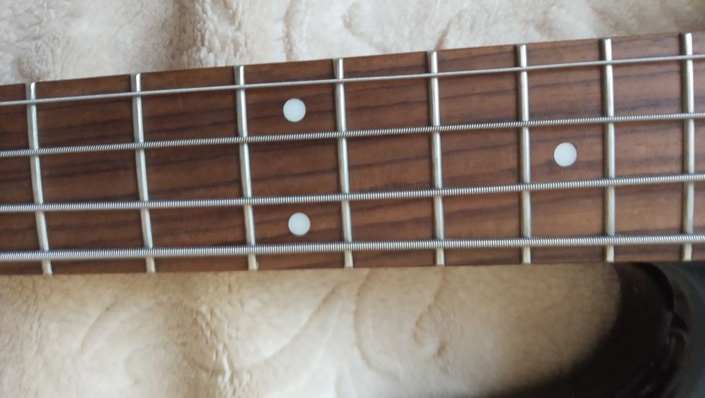 Gitara basowa Vintage VJ74