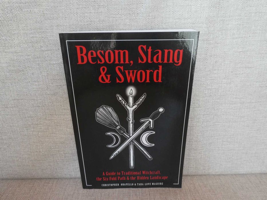 Livro Besom, stang & sword,