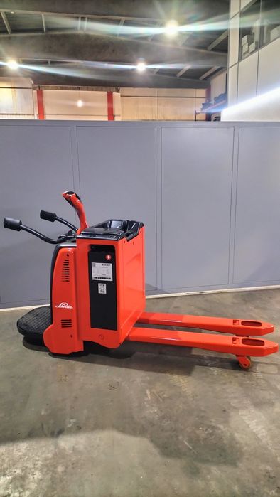 Empilhador , Stacker , Porta Paletes Linde 2500kg , Bateria Nova