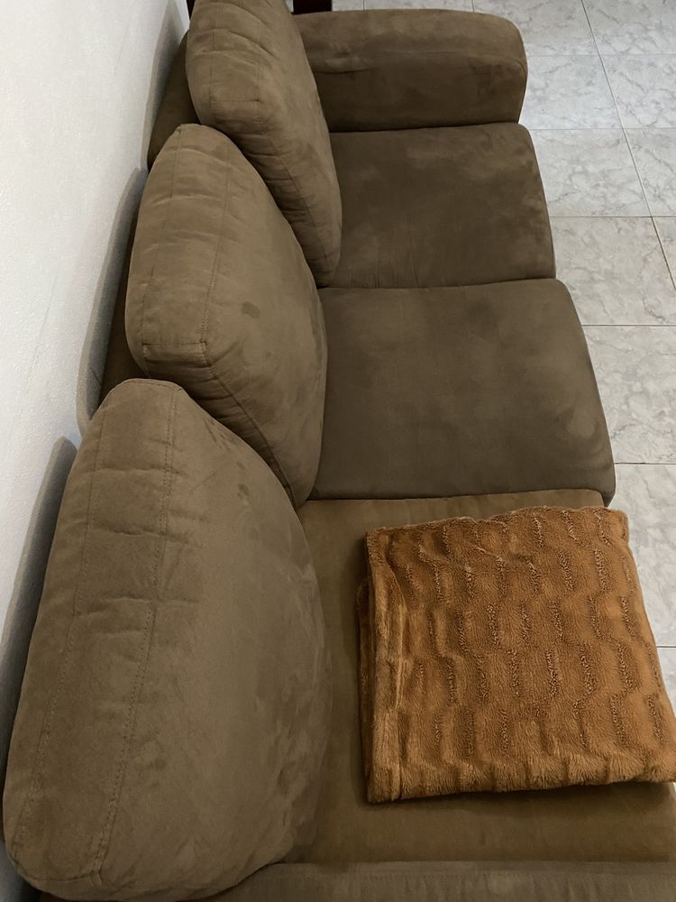 Sofa com chaise long c/novo