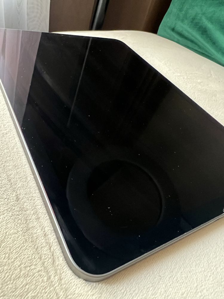 Ipad Air 5 gen wifi 10,86 cala