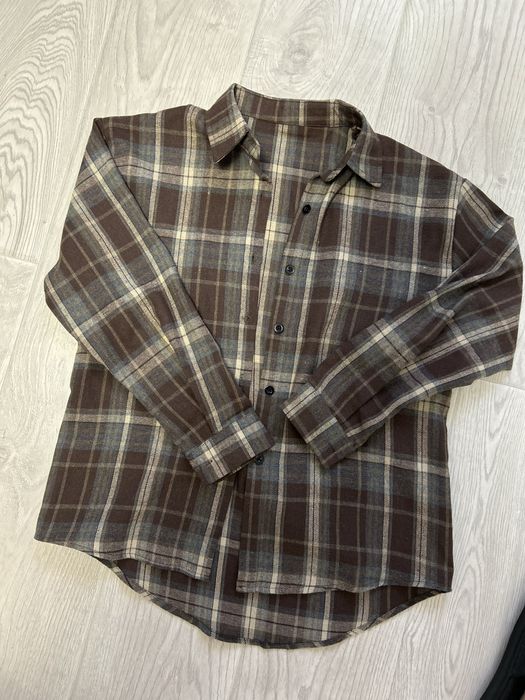 Жіноча рубашкав клітинку