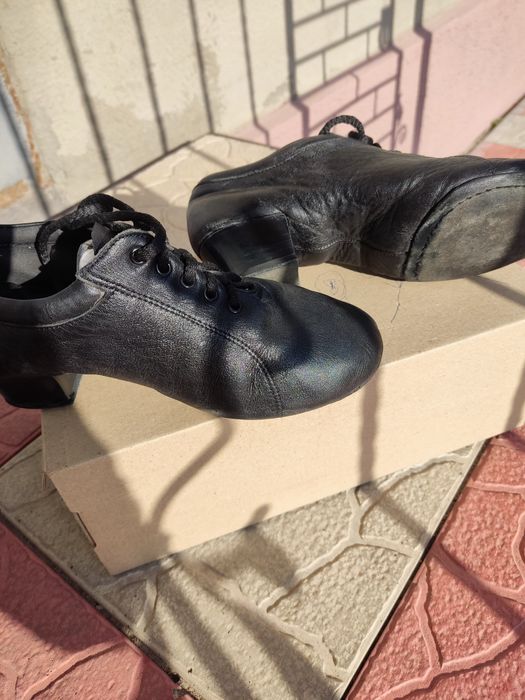 Туфлі для танців на хлопчика