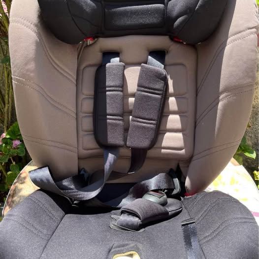 Oportunidade! Cadeira auto bebé/criança, robusta e de qualidade.