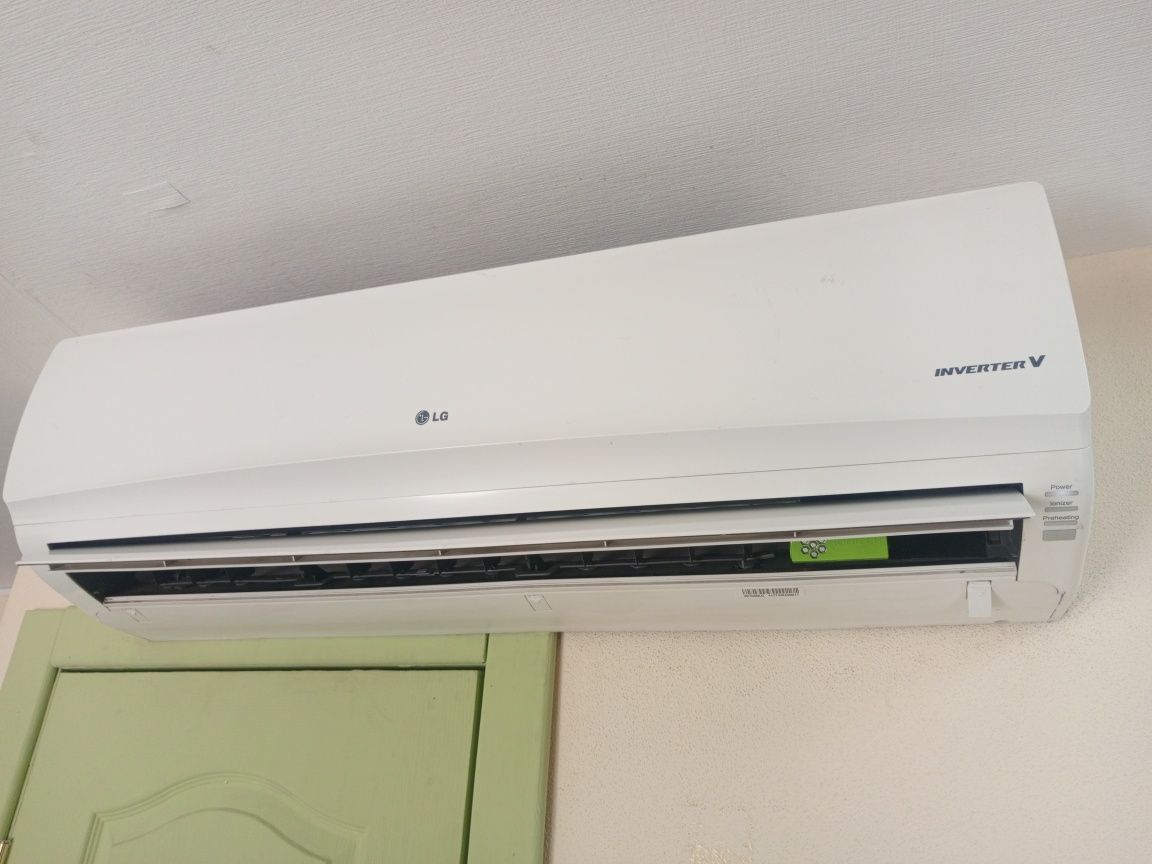 Кондиціонер LG inverter v S24SWC
