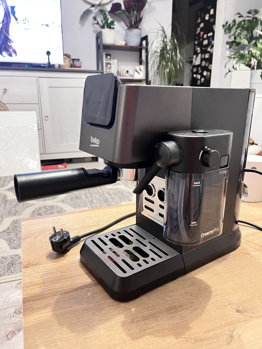 Ekspres kolobowy Beko CaffeExperto CEP5303B