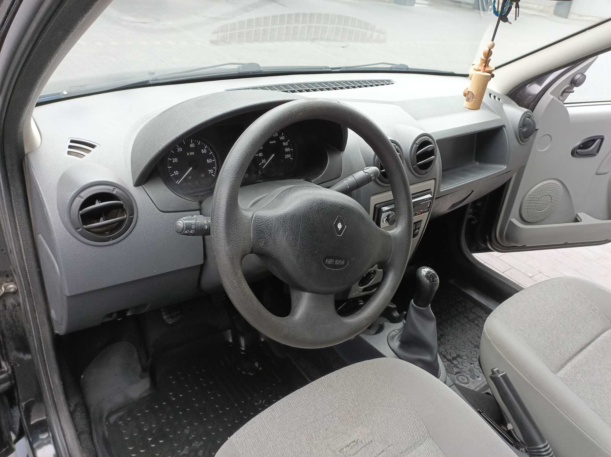 Продам Renault Logan MCV 2011