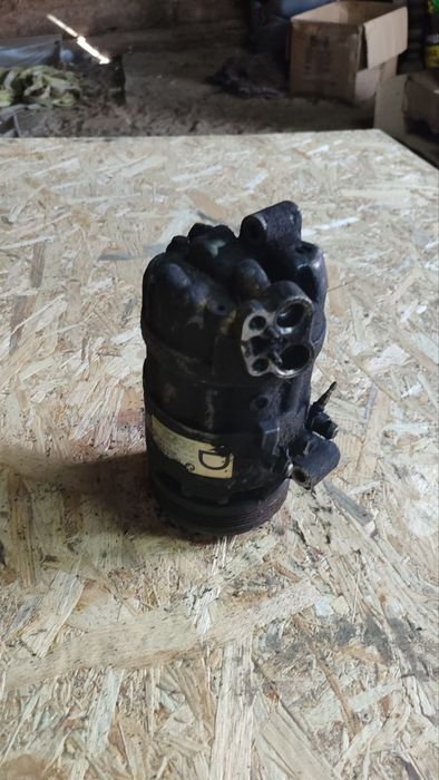 Компрессор кондиционера BMW E46 2.0D 3R41045010