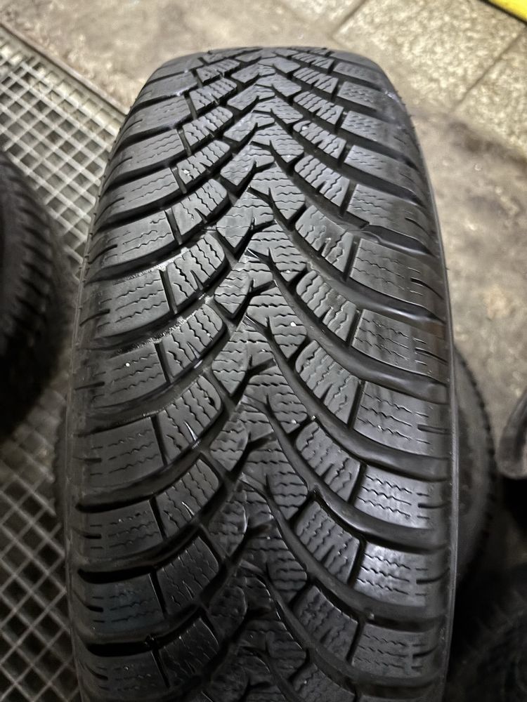 Para opon zimowych 185/65 R15 Falken