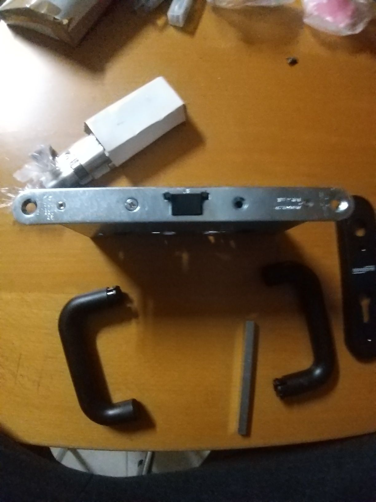 Fechadura porta corta fogo tesa