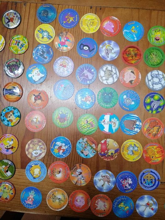 Tazos Pokémon E outros brindes bolicao