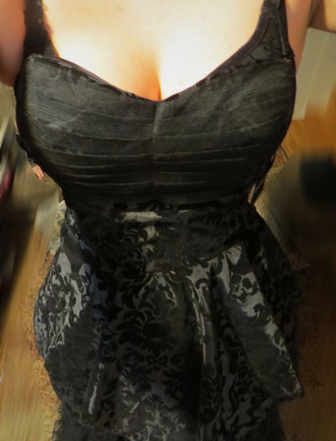 czarna balowa sukienka hell bunny ornamenty pin up goth studniówka
