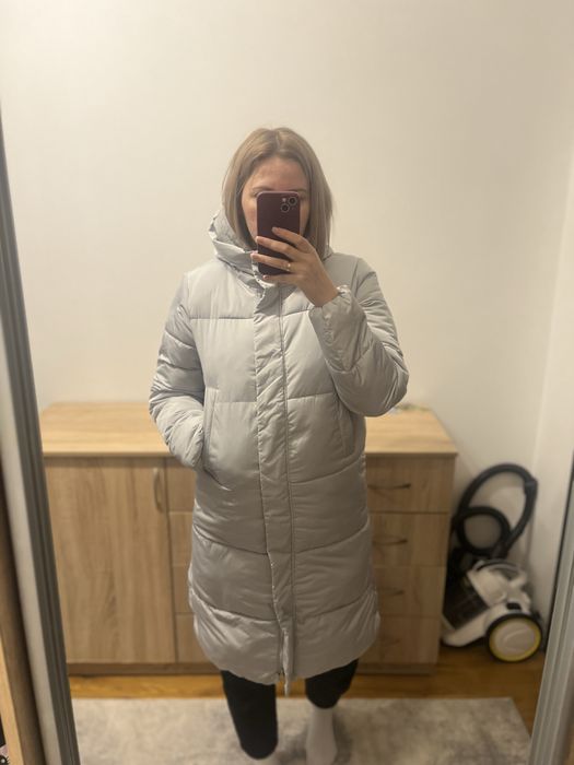 Куртка зимова.