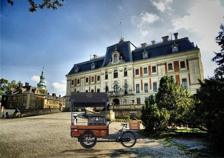 Gotowy Biznes  Riksza gastronomiczna mobilna kawiarnia