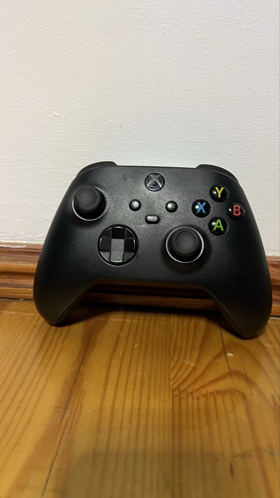 XBOX SERIES X + gry + pad + ładowarka, zestaw gotowy do gry