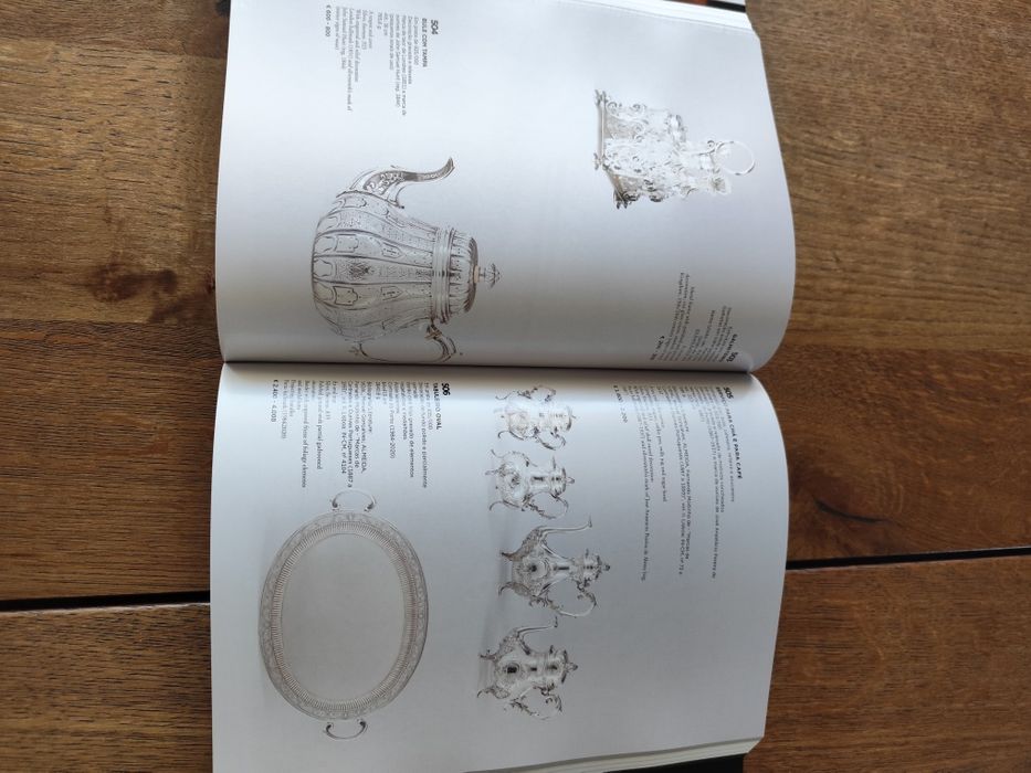 Livro de Antiguidades e obras de arte