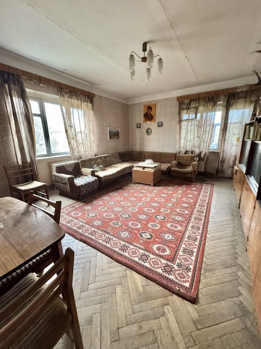 Продаж просторої 3-х кім.квартири без ремонту