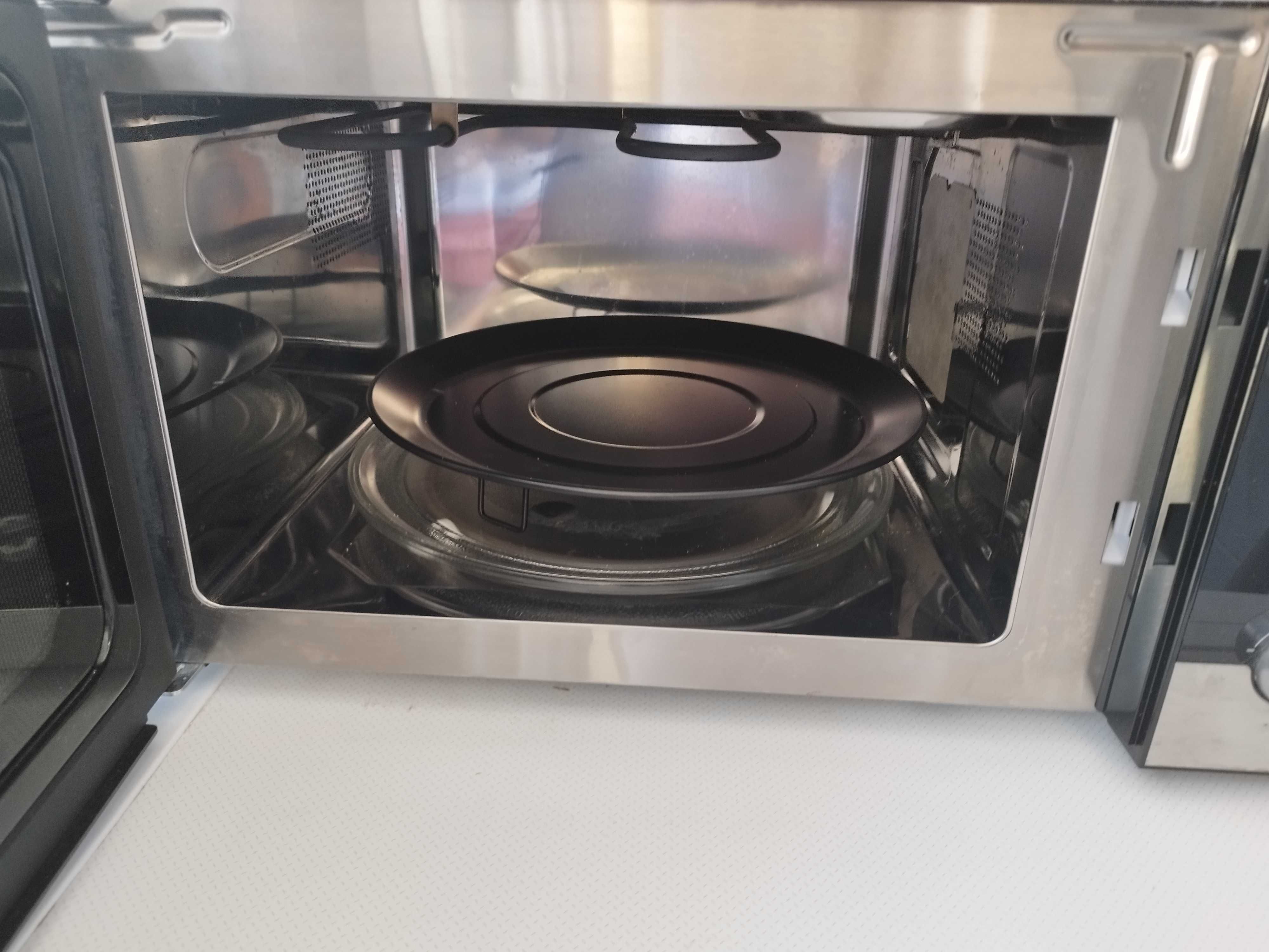 Forno microondas e centrifugadora Swift juicer