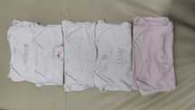 Conjunto de 5 Bodies menina, marca ZY, tamanho 12 /18 meses.