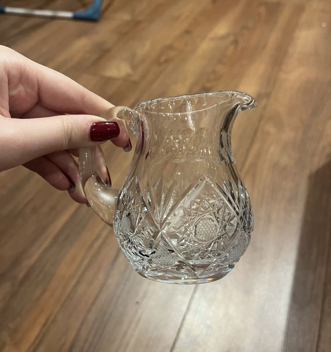 Kryształowy dzbanuszek z PRL, szklany mlecznik kryształ