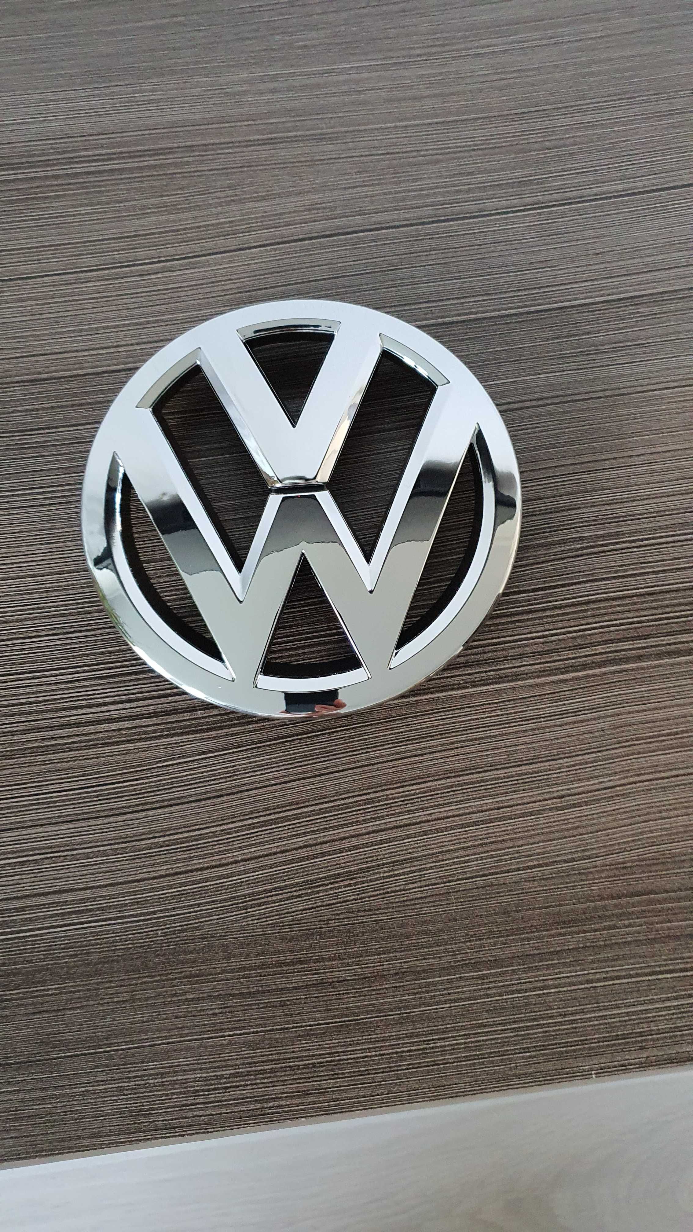 Эмблема,значок Volkswagen VW CC Passat B7, B8 USA  Golf7 Jett 7