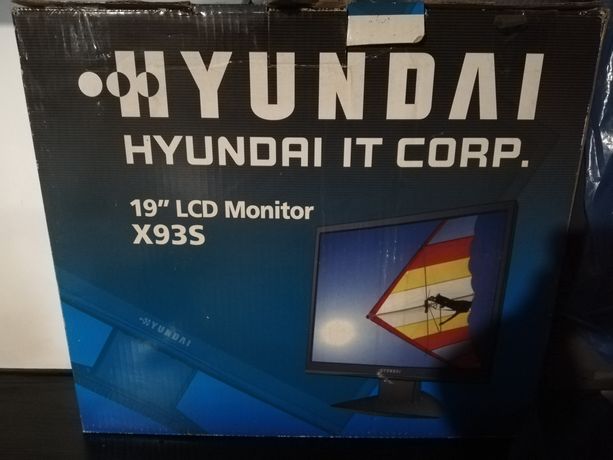 Monitor Nowy LCD Hyundai X93S 19 cali