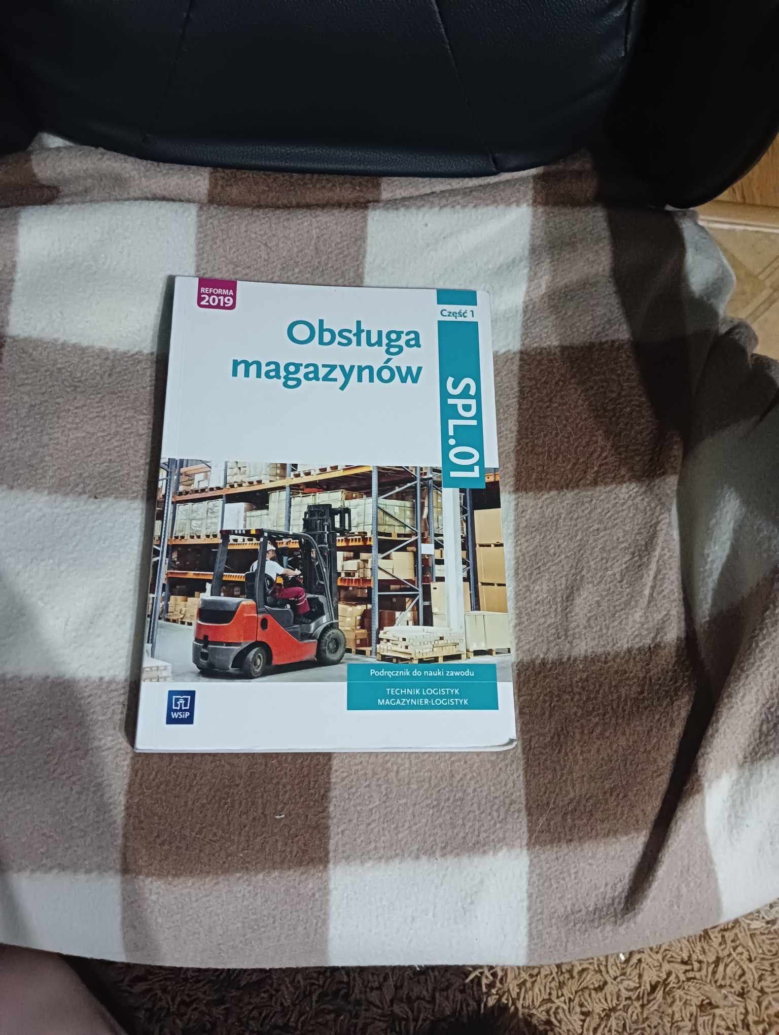 Podręcznik "Obsługa magazynu" 1 klasa Technikum logistyczne Część 1