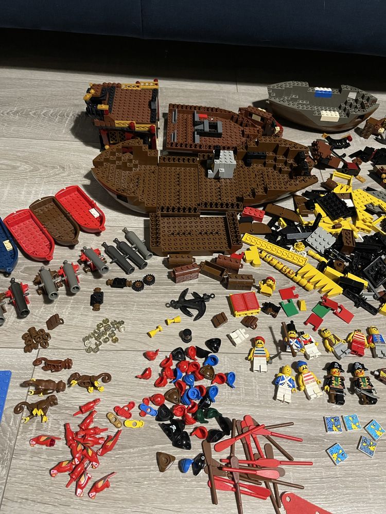 Lego Pirates mix zestawów figurek i akcesoriów